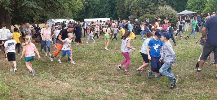 danser adultes et petits, parents et  enfants-fi36282247x628.jpg